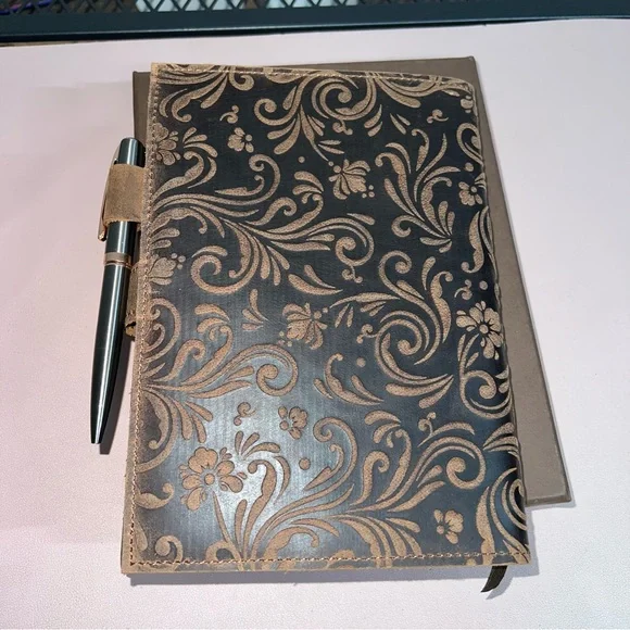 NEW Moonster Leather Flower Notebook Journal Refillable Travel Diary with Pen - Picture 6 of 7